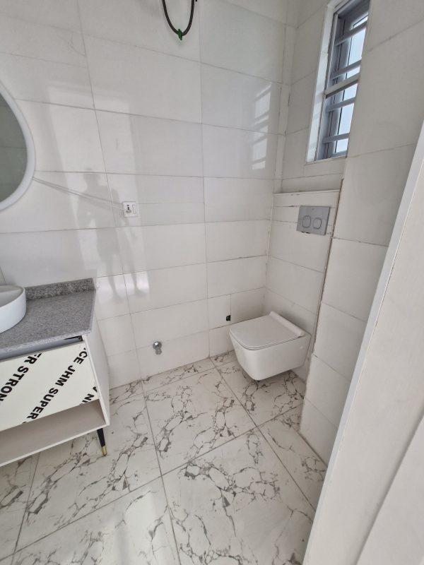 3 BED TERRACE DUPLEX   ORCHID ROAD  Lekki.  ₦90m net