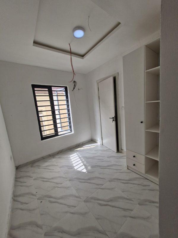 For Sale   4 BEDROOM TERRACE DUPLEX & BQ  Ologolo, Lekki   ₦180,000,000  DESCRIPTION  4 bed terrace duplex  bq  all rooms ensuite