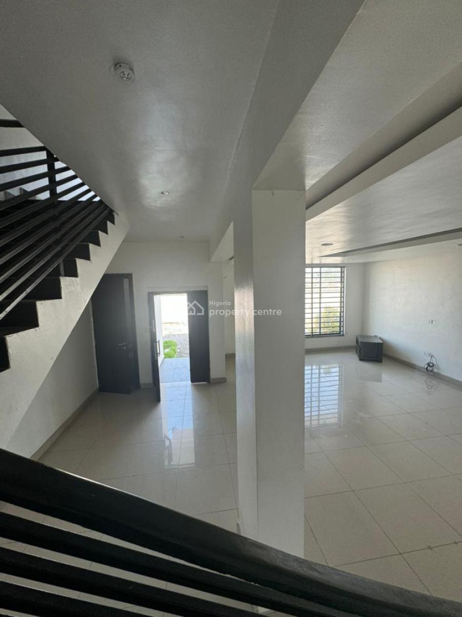 4 bedroom terraced duplex for rent