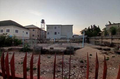 Residential land for sale Measuring 864 Sqm