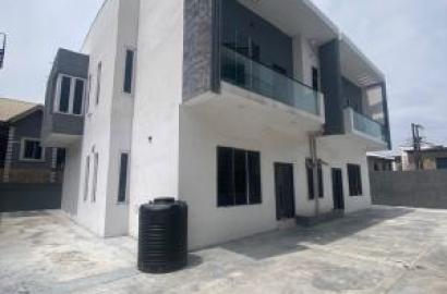 Shared Apartment, In A 4 Bedroom Duplex.