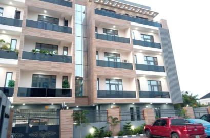 One Bedroom apartment for your home away from home.   Location: Midak mews,  Lekki