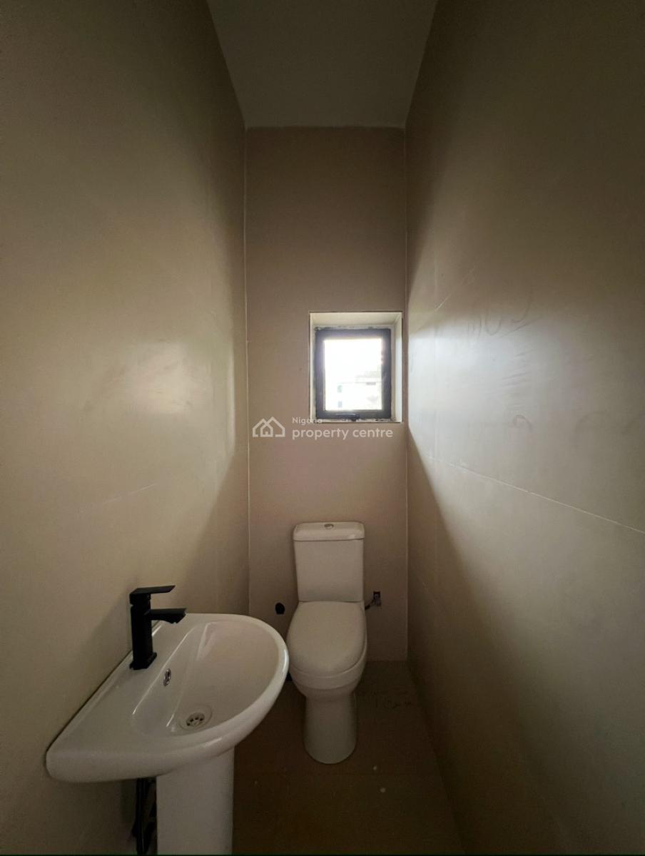 4 bedroom terraced duplex for sale