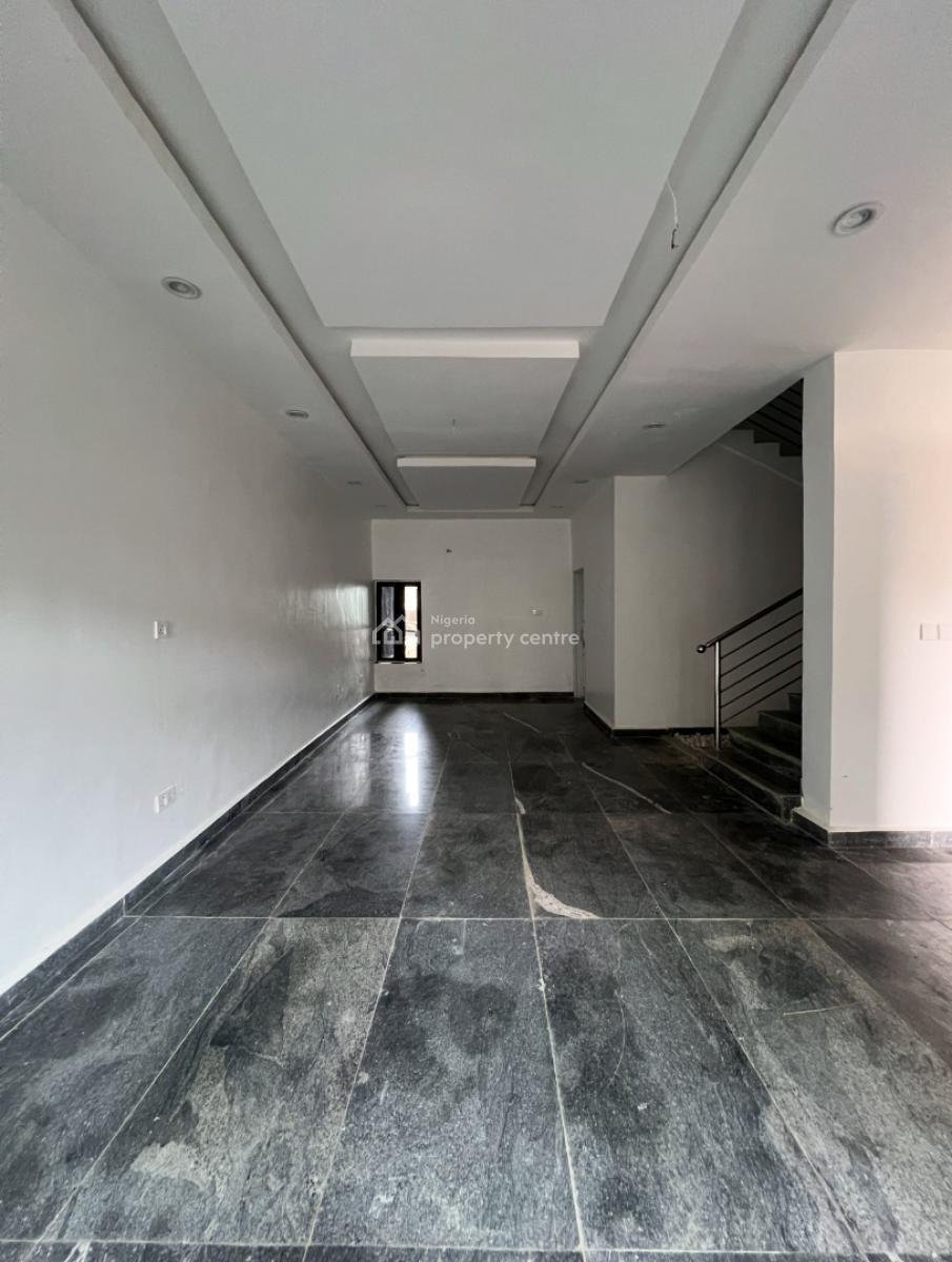 4 bedroom terraced duplex for sale