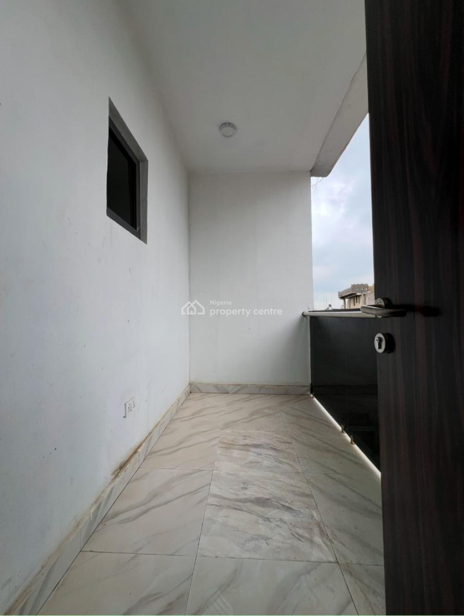 4 bedroom terraced duplex for sale