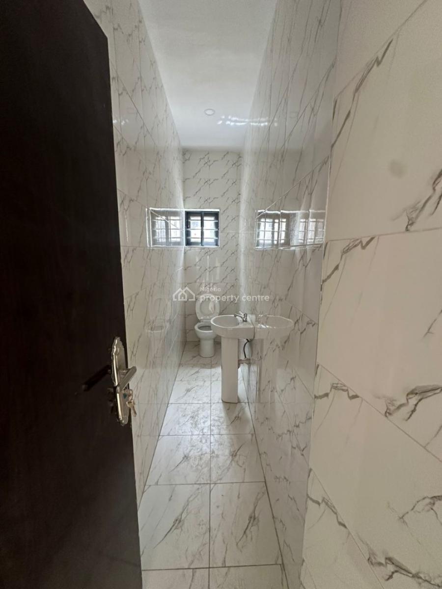 Well Finished 2 Bedroom Apartment