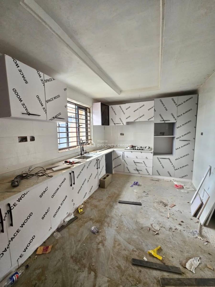 4 bedroom terraced duplex for sale