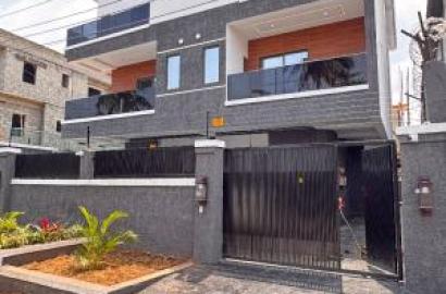 4 bedroom semi-detached duplex for sale