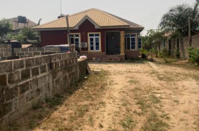 DISTRESS SALES!!!    DESCRIPTION    2½  PLOTS OF LAND  WITH 3 BEDROOM FOUNDATION STRUCTURE AND STANDARD 3 BEDROOM BUNGALOW ENSUITE WITH POP IN A COOL SECURE AND SERENE ENVIRONMENT