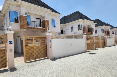 TOKYO HILLS IKOTA VILLA GRA ESTATE LEKKI LAGOS 5bedroom fully detached 250m