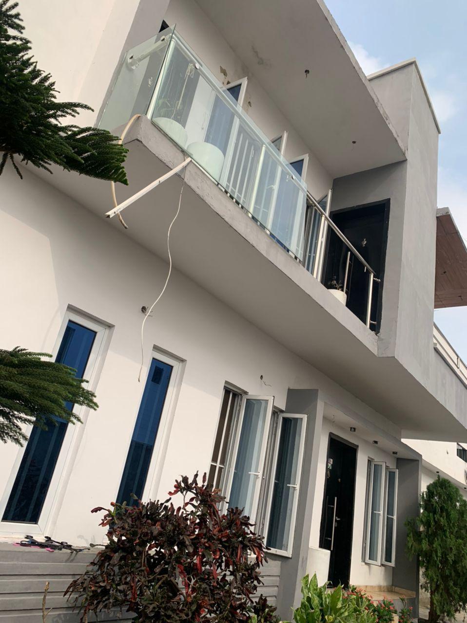 DISTRESS SALE !! BUY AND RENOVATE TO YOUR TASTE    Spacious 4 Bedroom fully detached duplex (BACK UNIT)