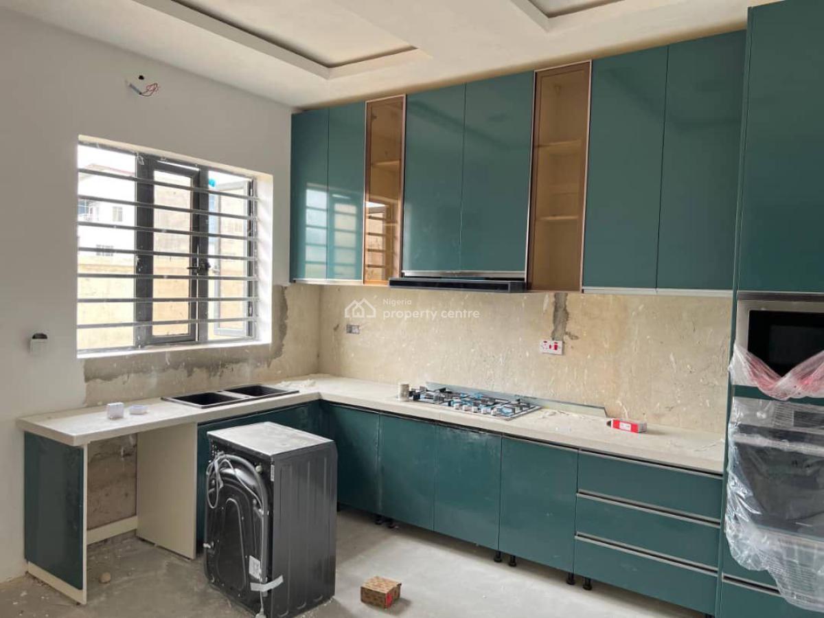 4 bedroom terraced duplex for sale