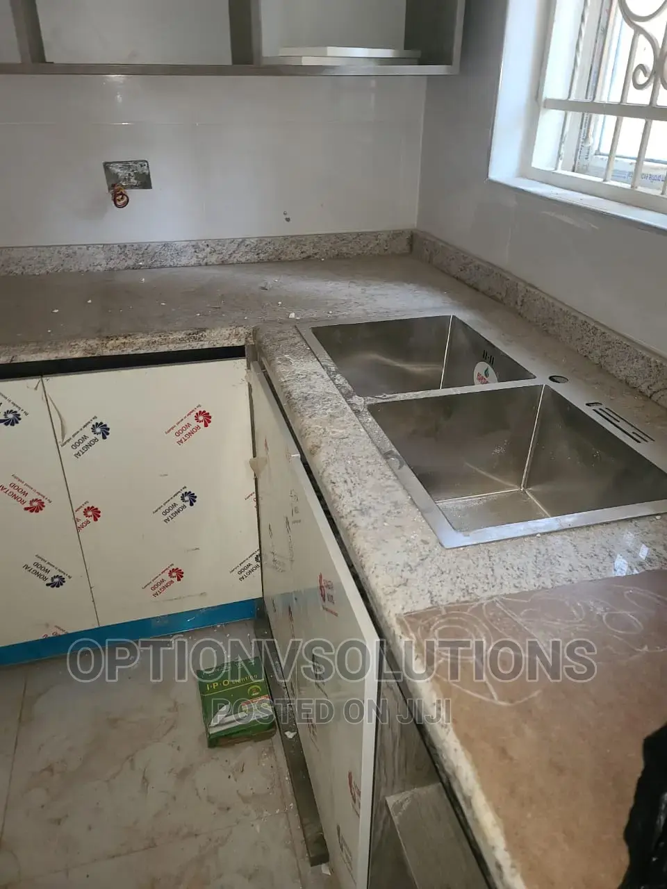 4bdrm Townhouse/Terrace in Utako for sale