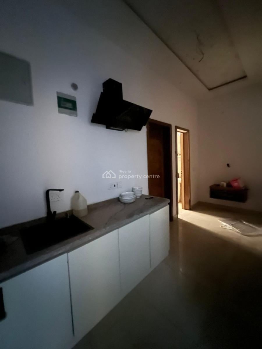 1 bedroom mini flat (room and parlour) for rent