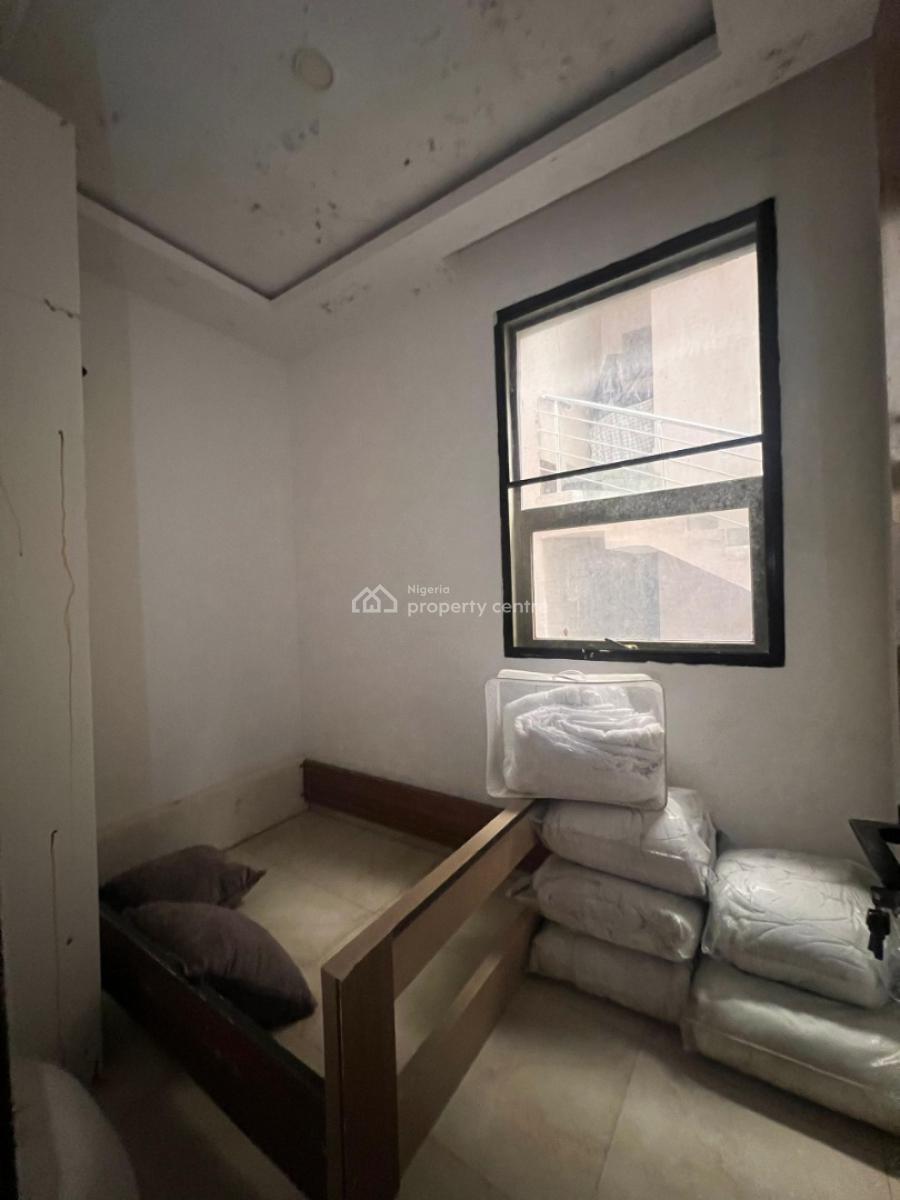 1 bedroom mini flat (room and parlour) for rent
