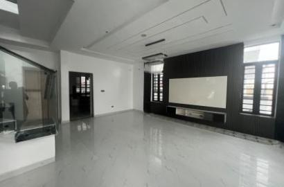 Brand New 5 Bedroom Fully Detached Duplex