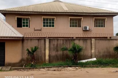 For Sale: A black of 4 flats of 3bedroom flats very close to main Rd at BUCKNOR ESTATE, Isolo