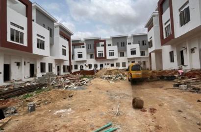 4 bedroom terraced duplex for sale