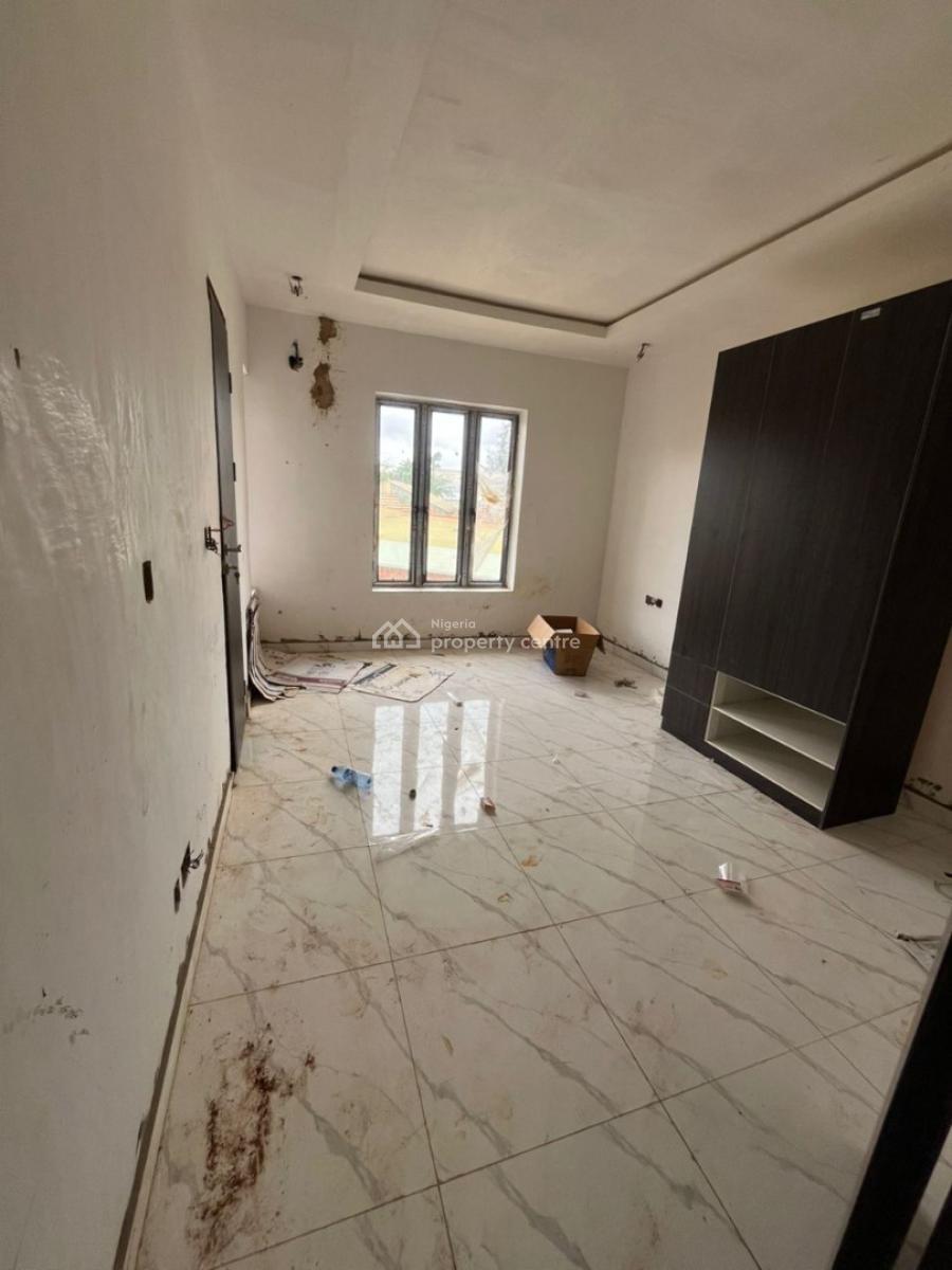 4 bedroom terraced duplex for sale