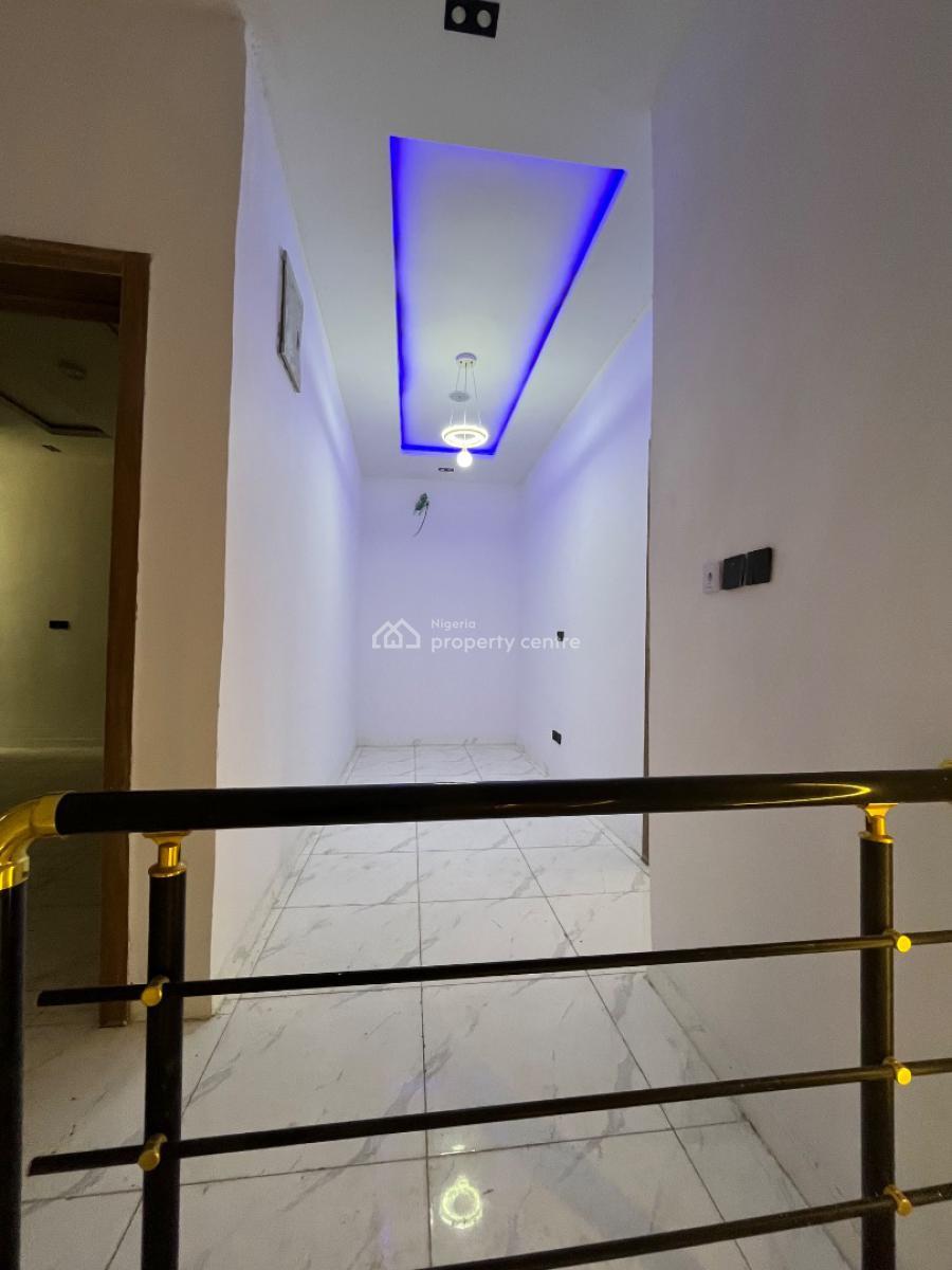 4 bedroom terraced duplex for sale
