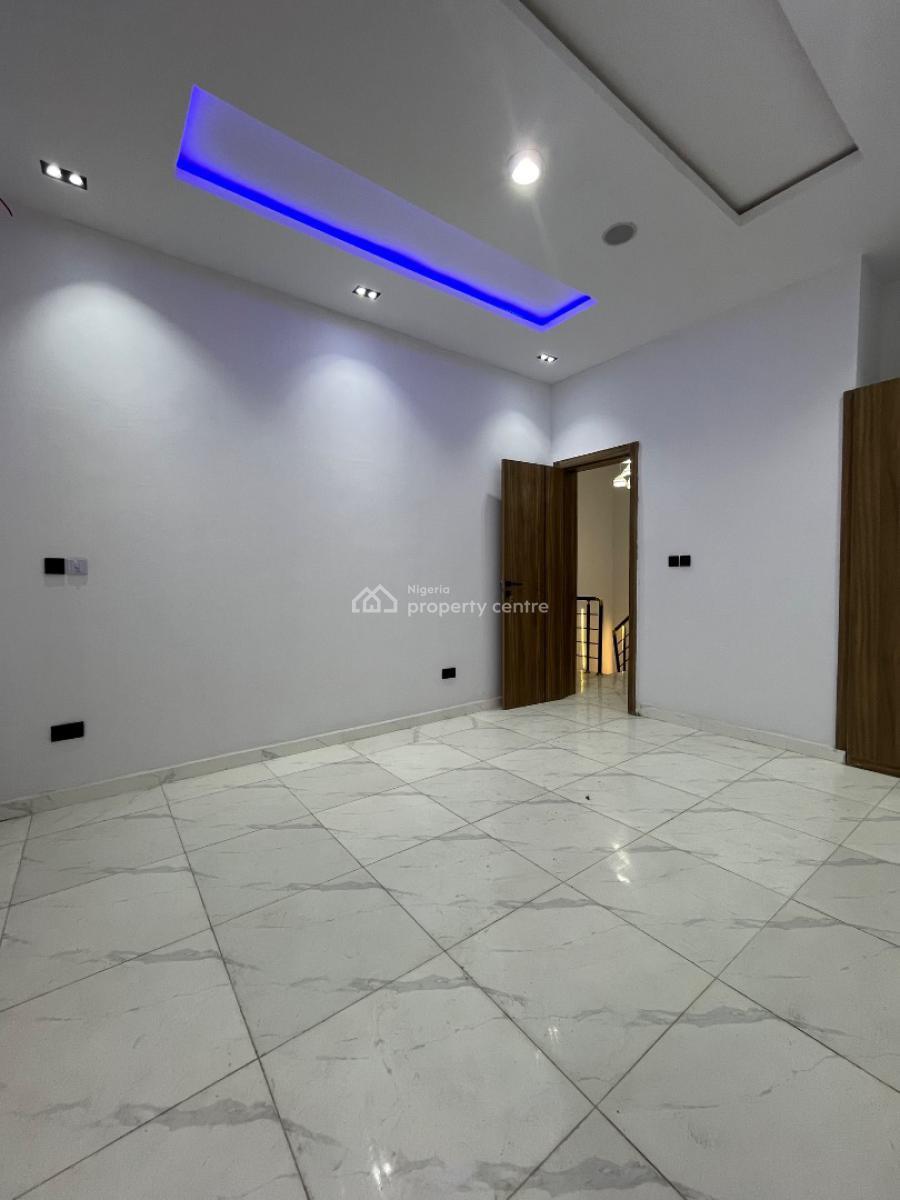 4 bedroom terraced duplex for sale