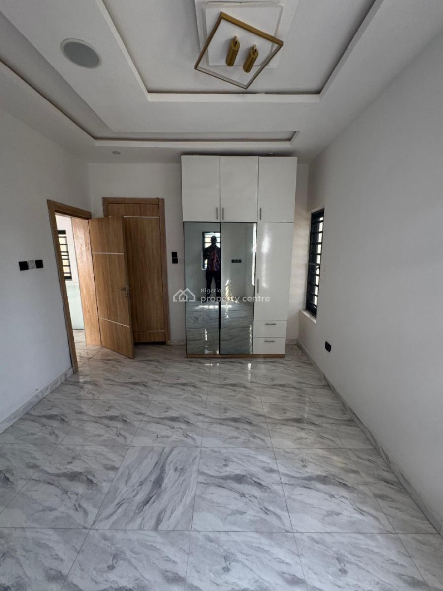 3 bedroom detached duplex for sale