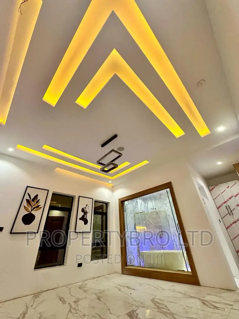 6bdrm Duplex in Asokoro for sale