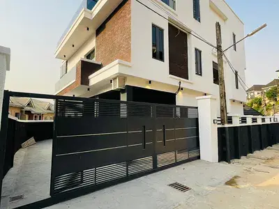 Magnificently Built Home with BQ, Study/Gym Area, Roof Terrace, Estate, Ojodu Berger, Ojodu, Lagos