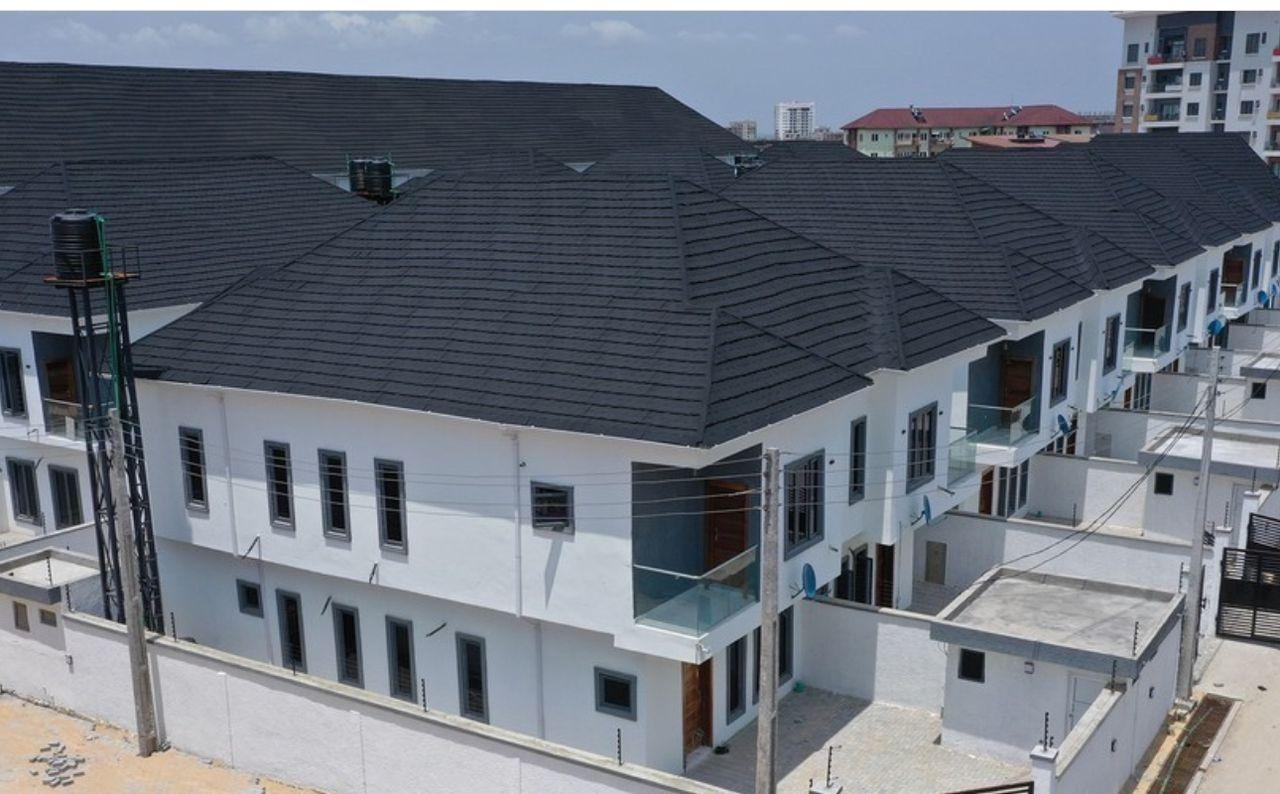 4 bedroom semi detached duplex  with 1 room bq and security house in front.  self service smart home, ikate elegushi
