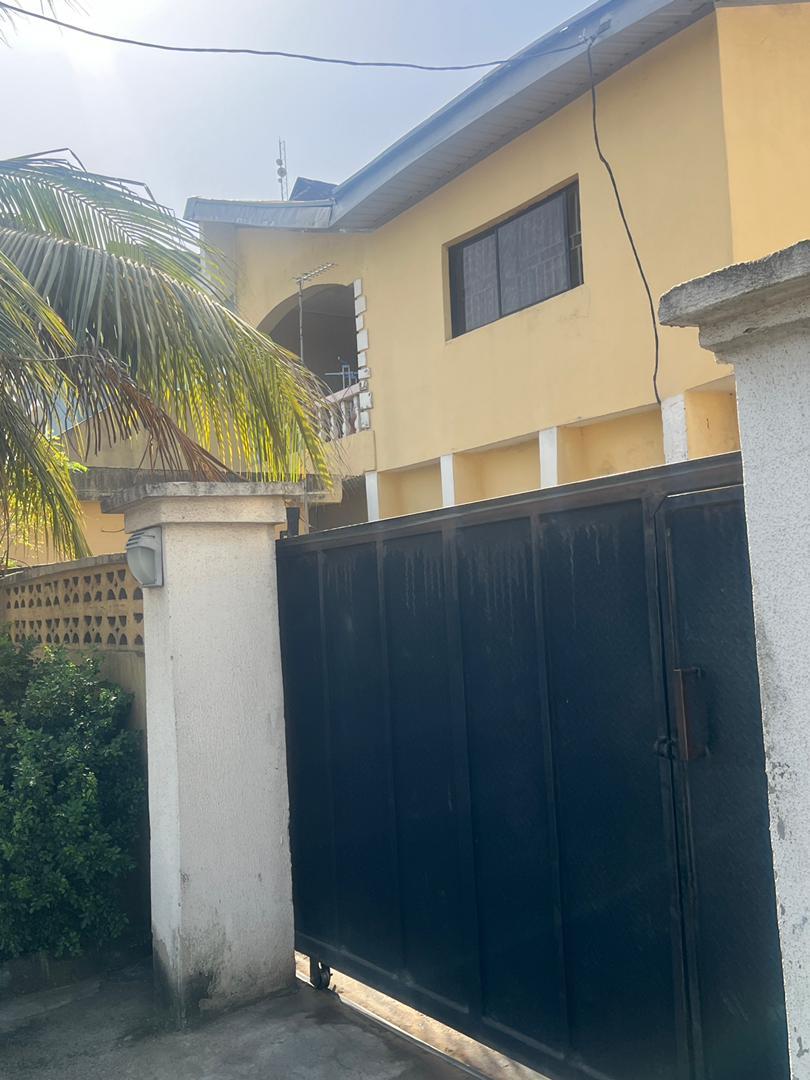 PROPERLY SITUATED IN THE HEART OF GWARIMPA SITS A FOUR BEDROOM SEMI DETACHED DUPLEX WITH A B.Q FOR SALE