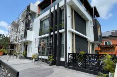 6 bedroom detached duplex for sale