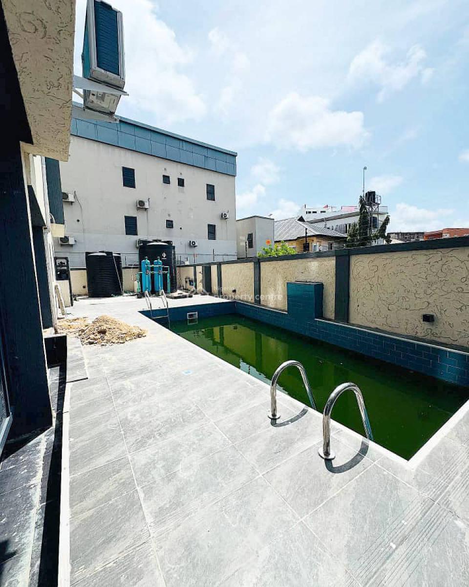 Newly Built 3 Bedroom Maisonette Penthouse With Bq