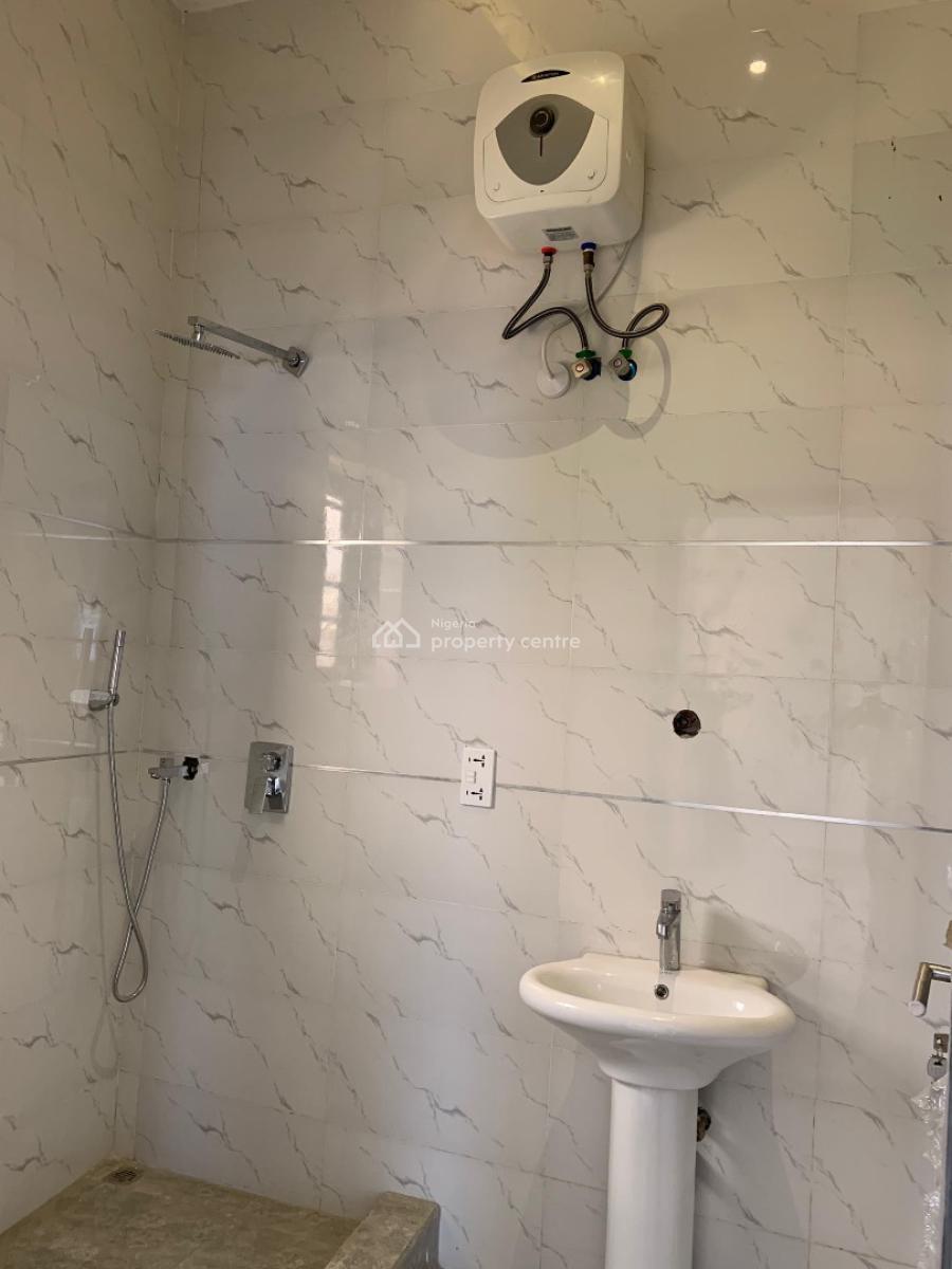 5 bedroom detached duplex for rent