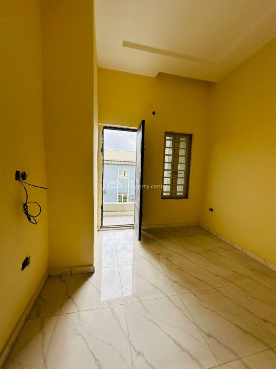 4 bedroom semi-detached duplex for sale