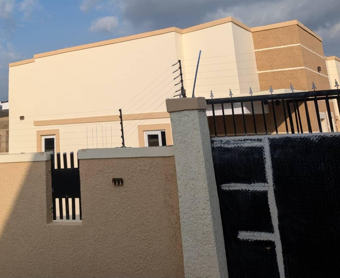 Newly Built 3 Bedroom Detached Bungalow plus a room Bq with Solar inverter in a lovely environment