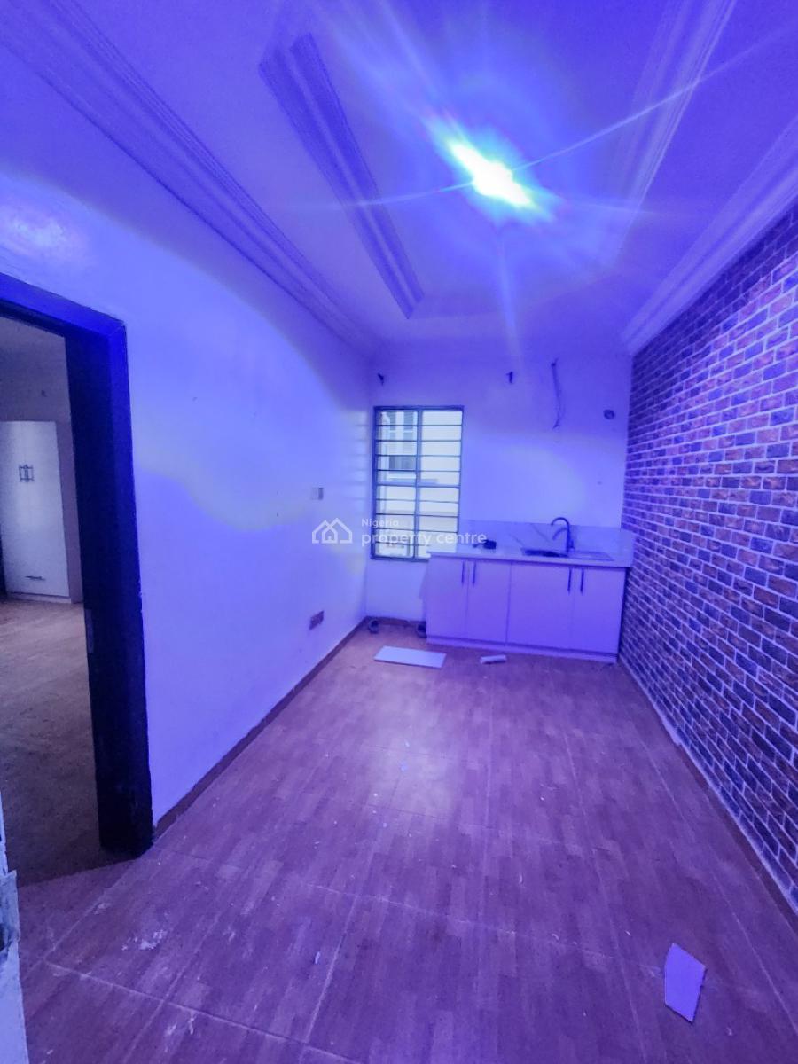 1 bedroom mini flat (room and parlour) for rent