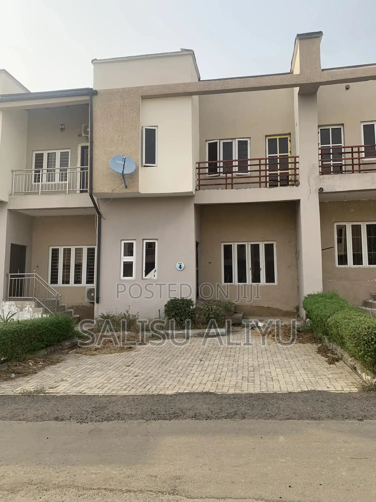3bdrm Townhouse/Terrace in Life Camp, Gwarinpa for Sale