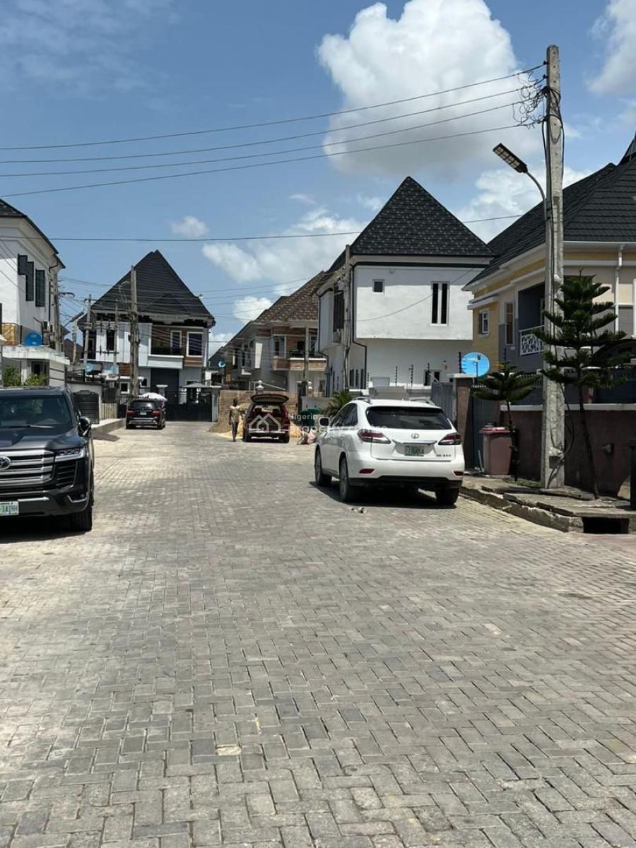1 bedroom mini flat (room and parlour) for rent
