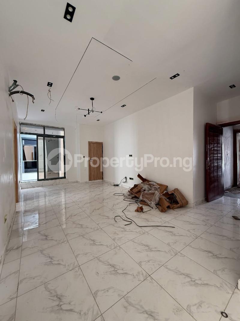 Exquisitely Built 2 Bedroom Serviced Apartment