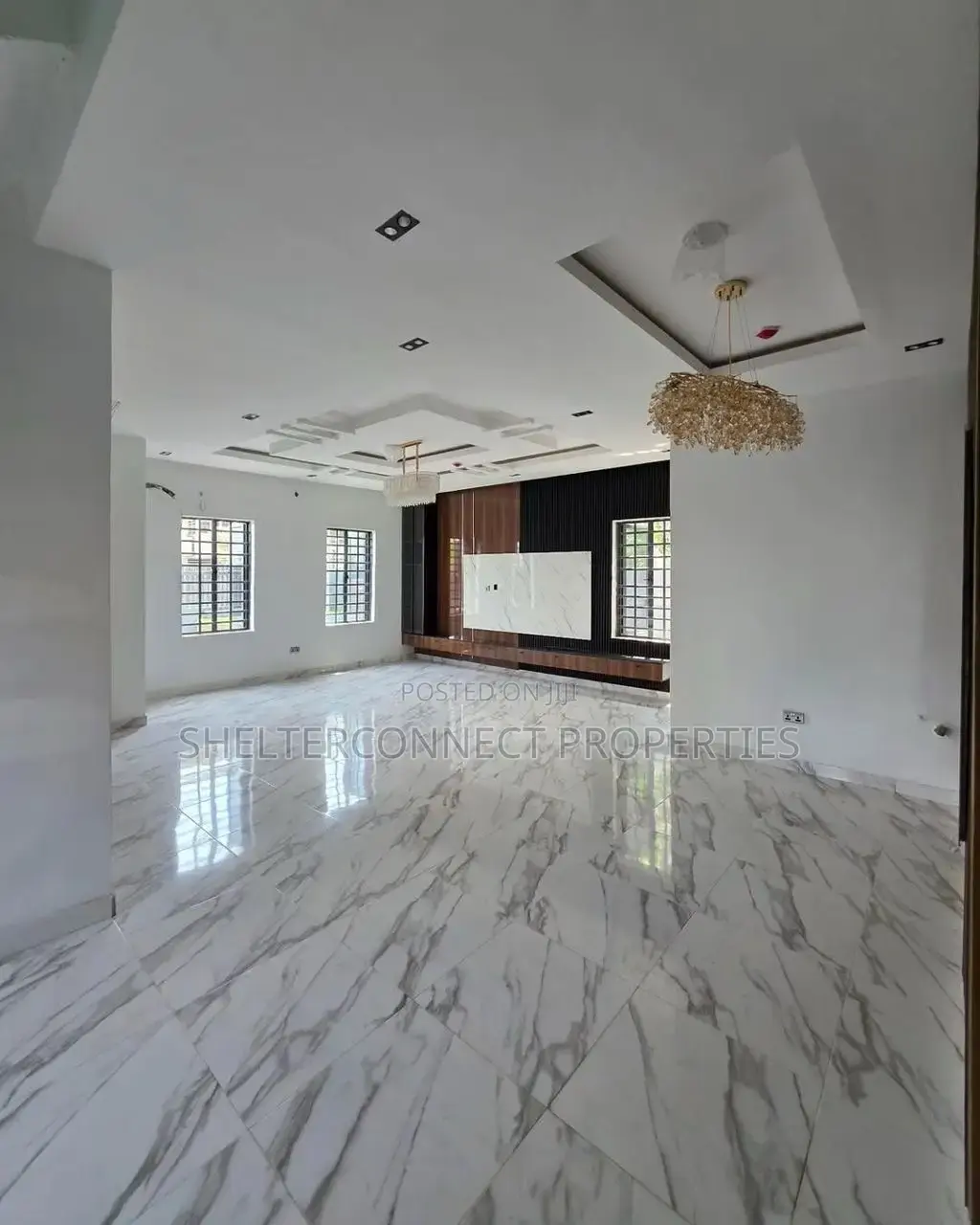 5bdrm Duplex in Ikate for sale