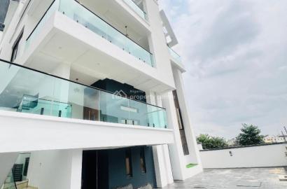 5 bedroom detached duplex for sale