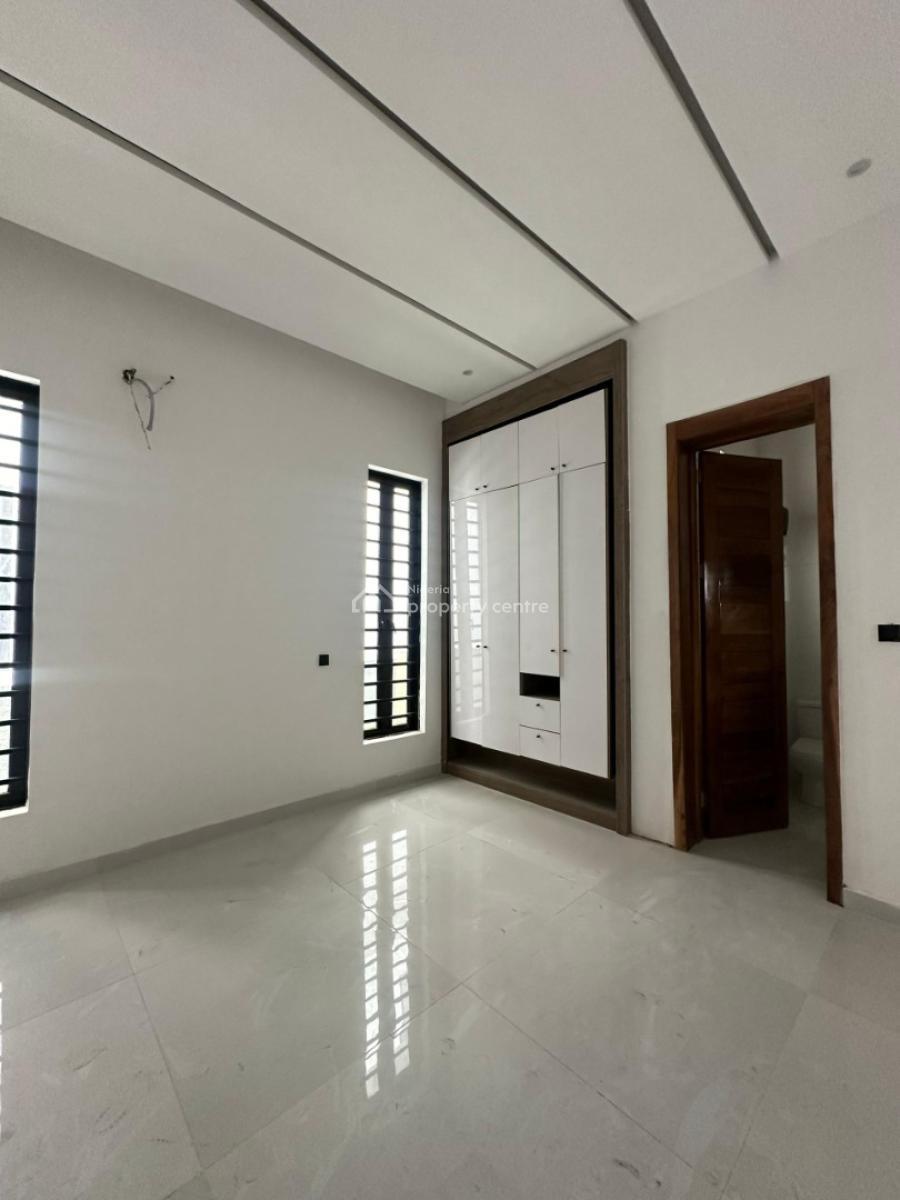 5 Bedroom Fully Detached Duplex In Secured Estate