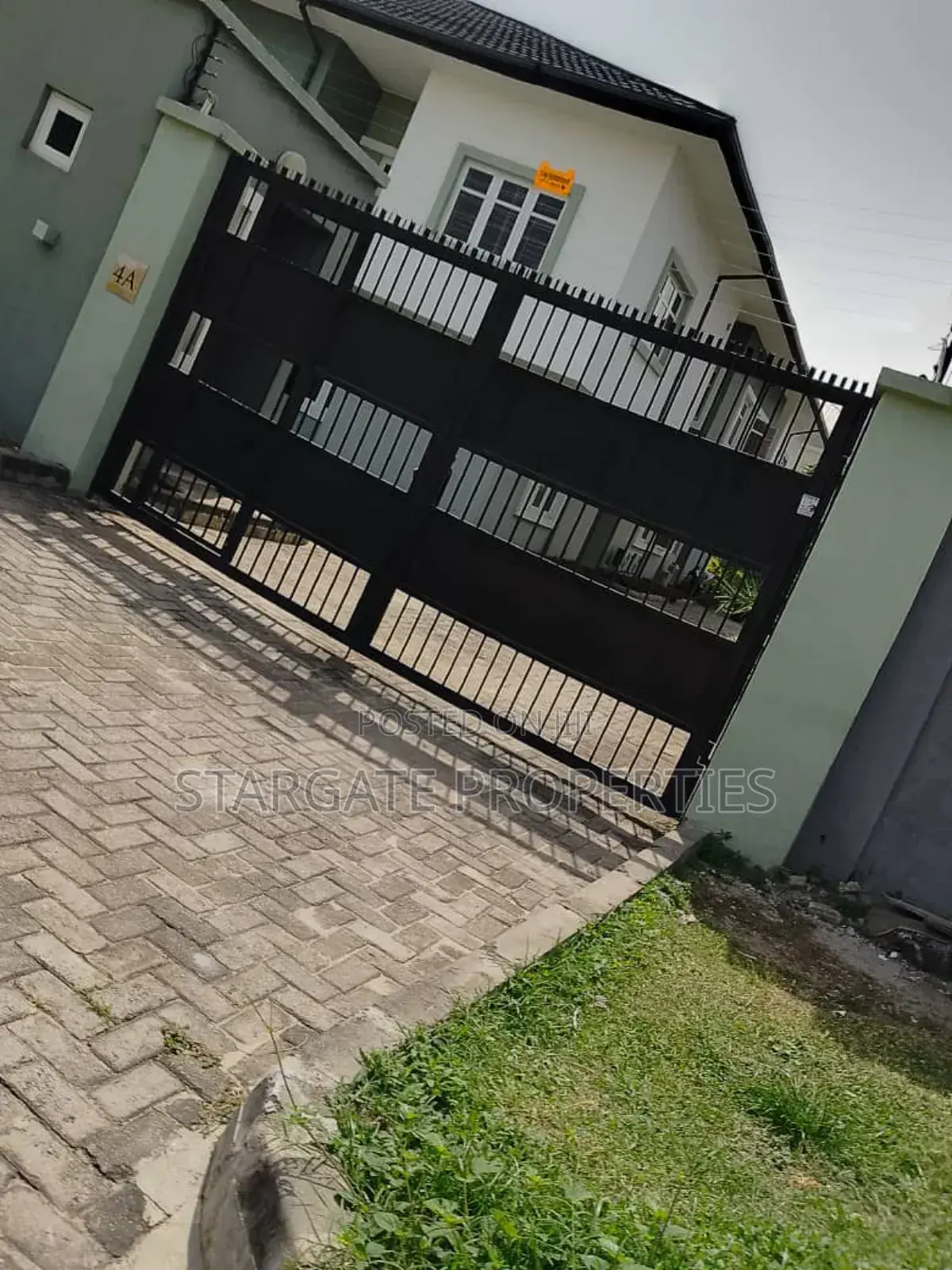 3bdrm Townhouse/Terrace in Lekki Phase 1 for sale