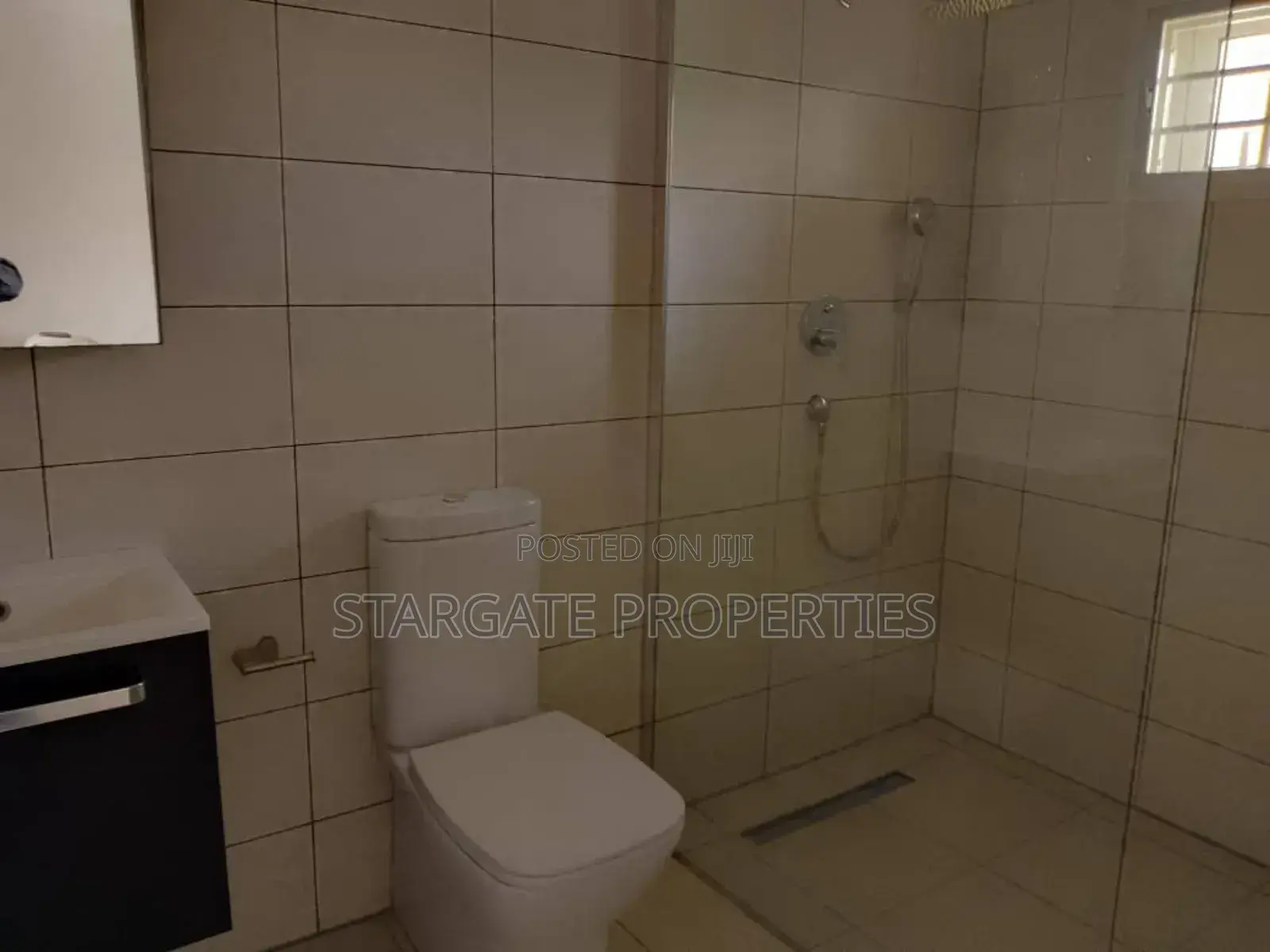 3bdrm Townhouse/Terrace in Lekki Phase 1 for sale