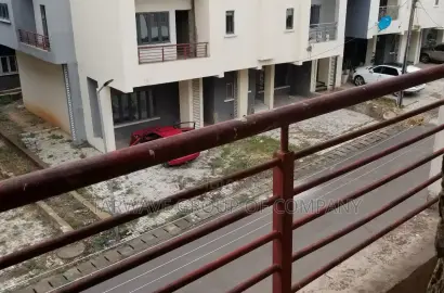 2 bedroom Flat (Carcas) in Paradise 2 Estate, Life Camp for sale