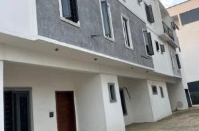 Exclusive 5 Bedroom Terraced Duplex