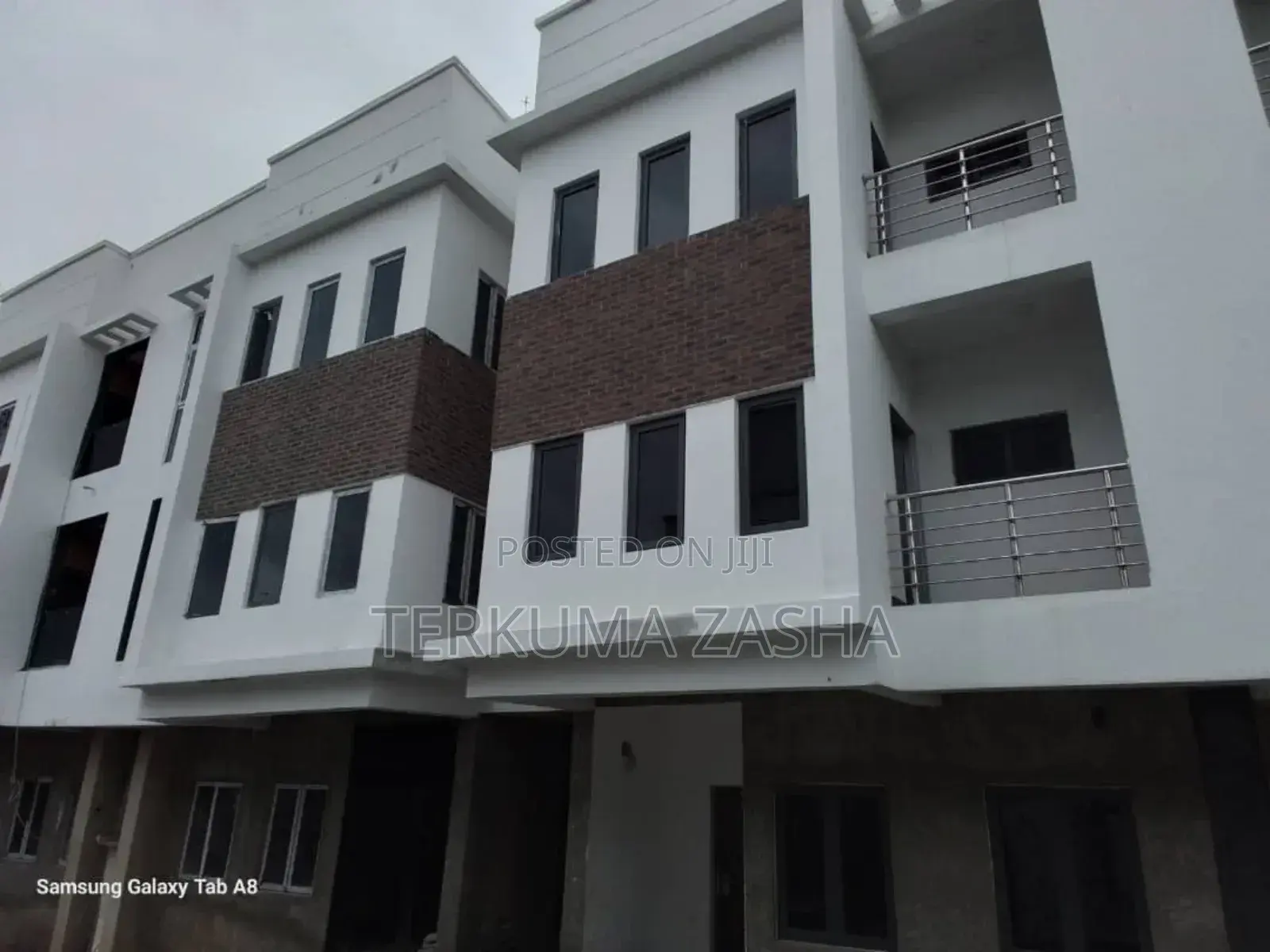 4bdrm Townhouse/Terrace in Wuse 2 for sale