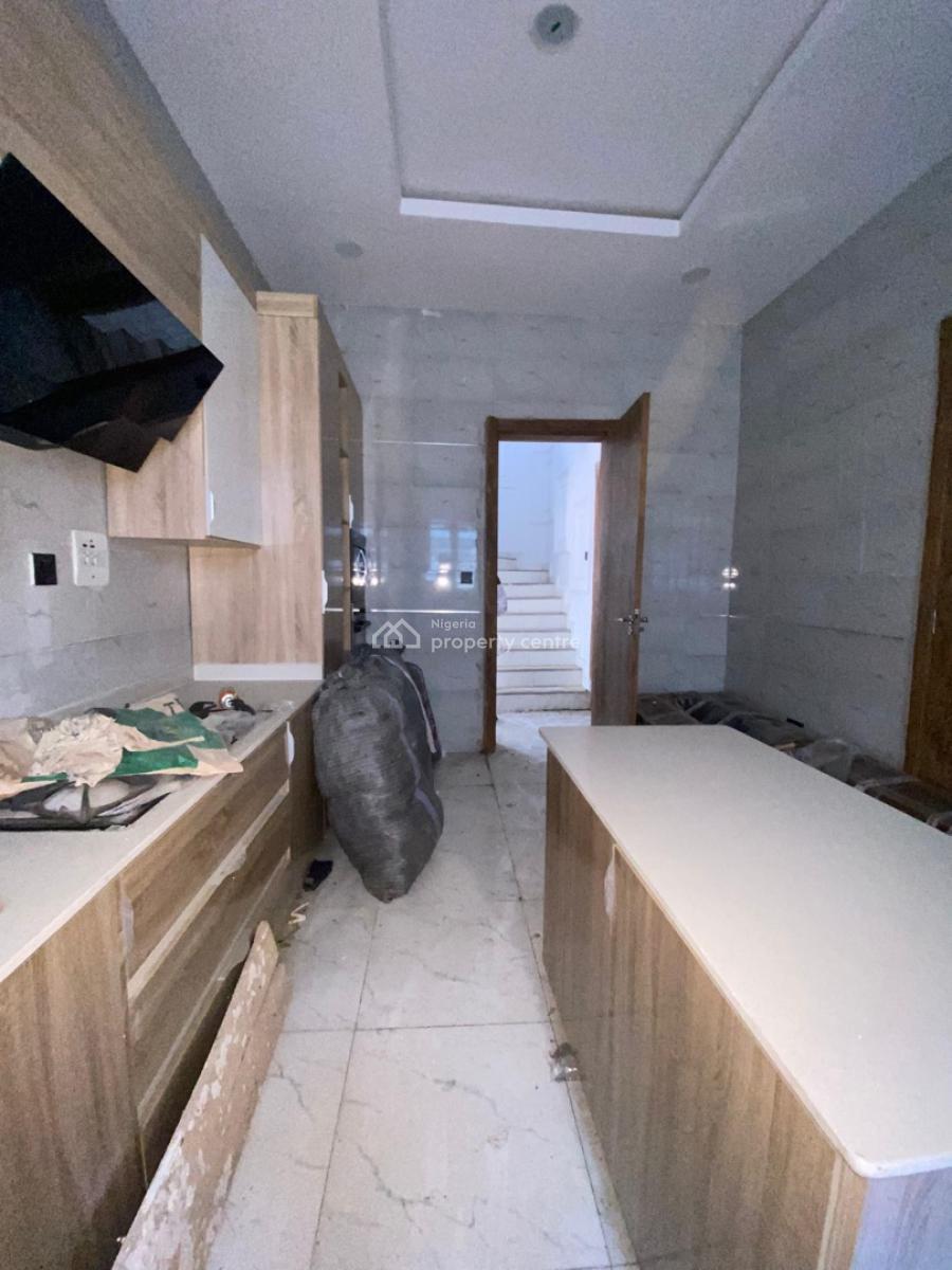 5 bedroom detached duplex for sale