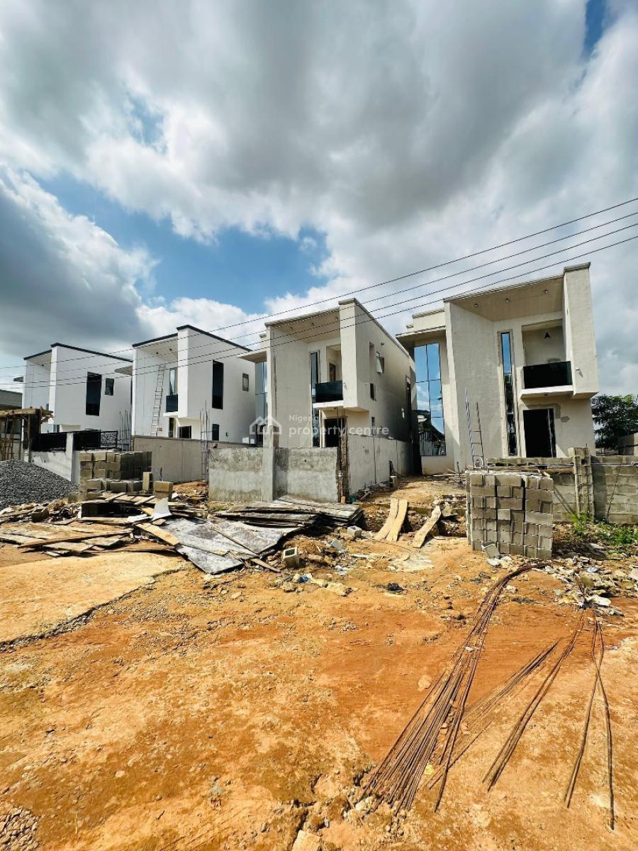 4 bedroom detached duplex for sale