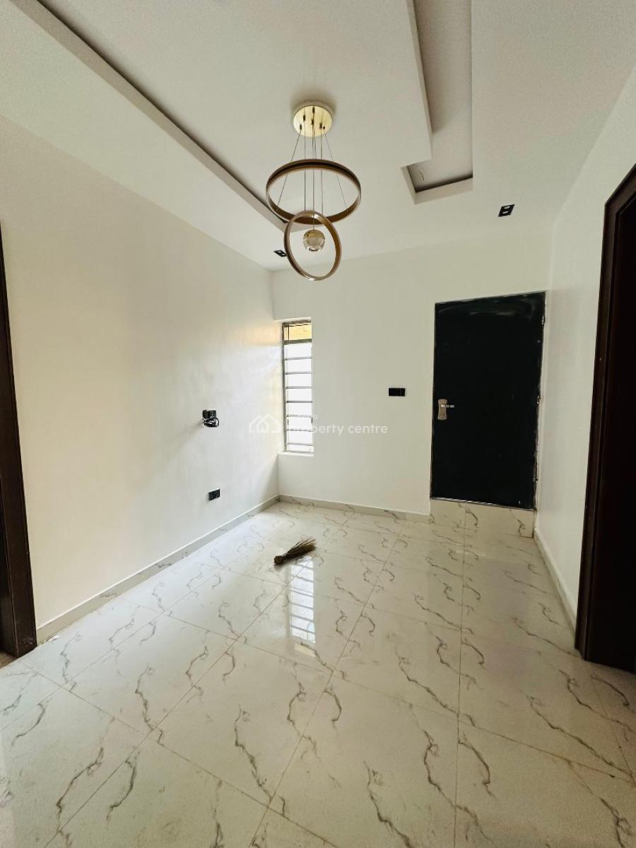 4 bedroom detached duplex for sale